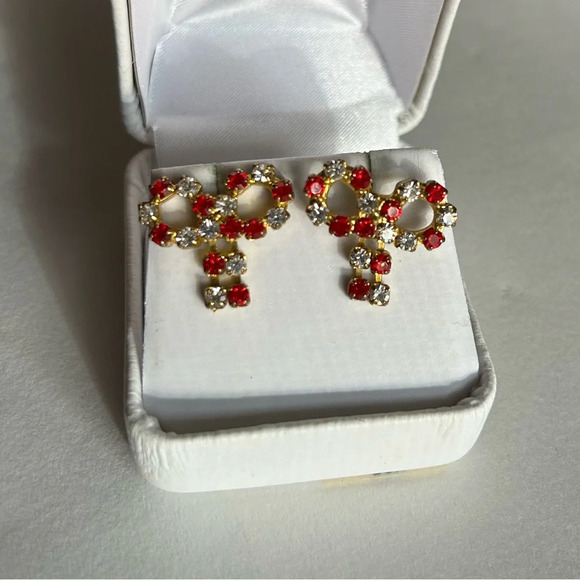 3/$20 Red & White/Clear Beaded Crystal Bow Gold Tone Drop Stud Earrings - Picture 1 of 3